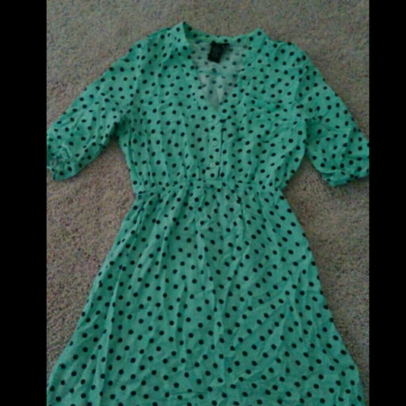 Dress - Picture 2 of 3