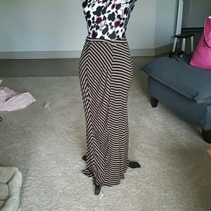 Comfy maxi skirt