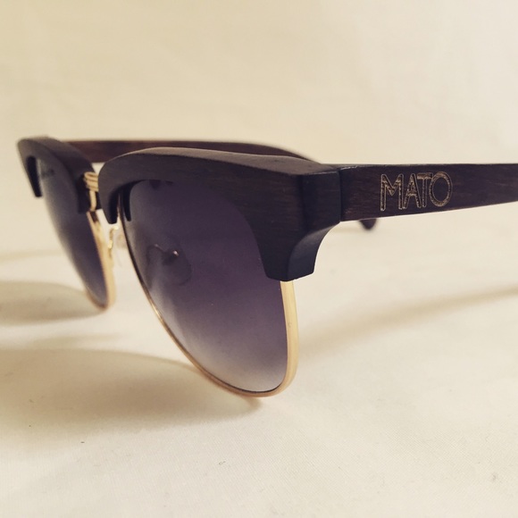 Club master dark wooden frame sunglasses