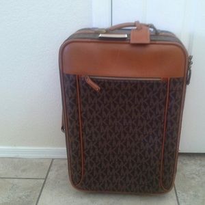 AUTHENTIC MICHAEL KORS TRAVEL TROLLEY