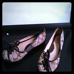 SIZE 9 COACH FLATS