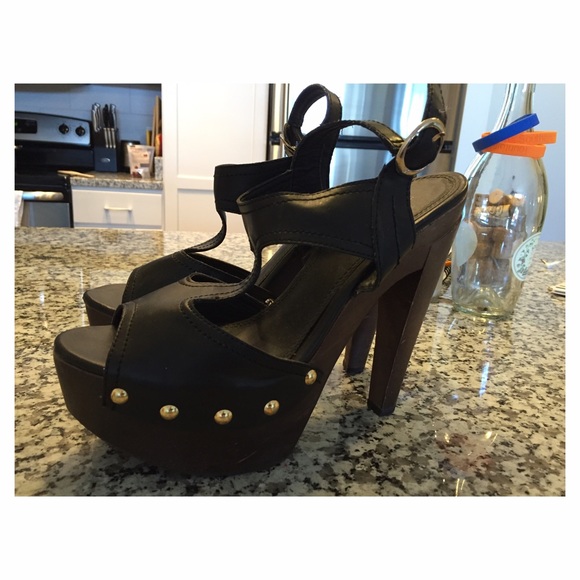 Bakers strappy sandal