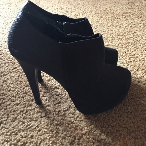 Suede and leather Black ankle boots