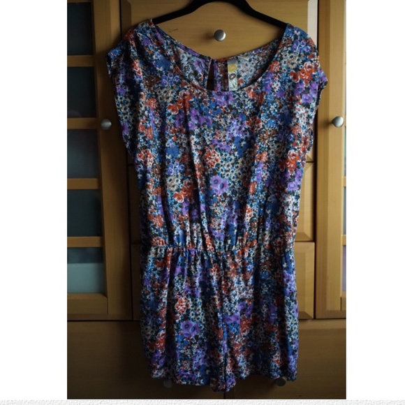 Floral romper (shorts)