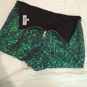 Sequenced booty shorts