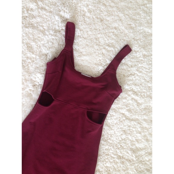 Burgandy cut out midi dress