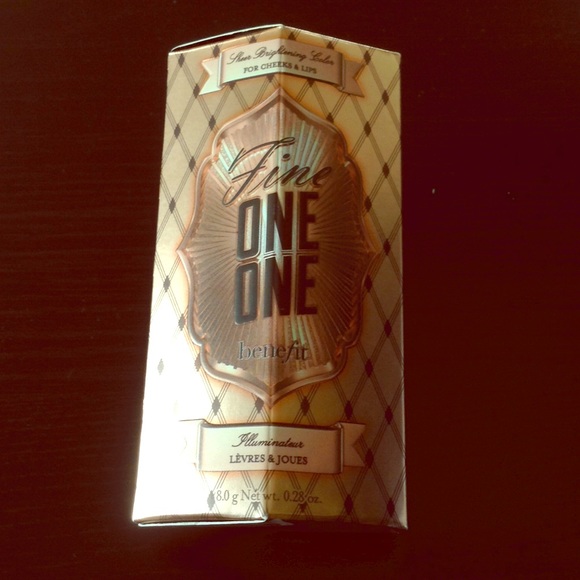 Benefit Fine One-One