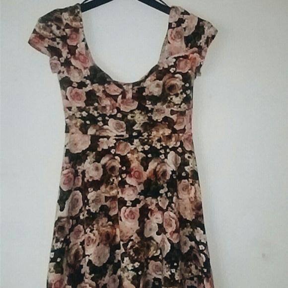 🌸floral skater dress
