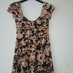 🌸floral skater dress