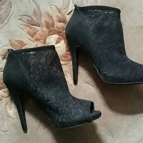 Sexy Blk heels