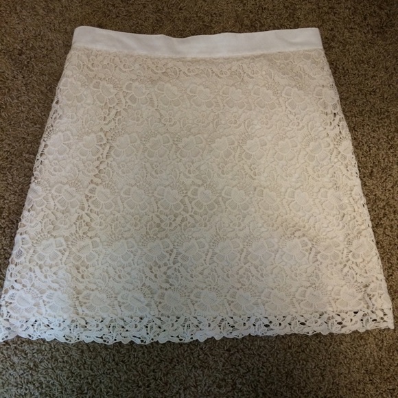 Loft 12 PETITE Ivory Lace Skirt