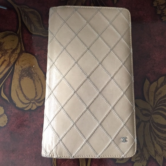 CHANEL Handbags - Chanel bifold wallet