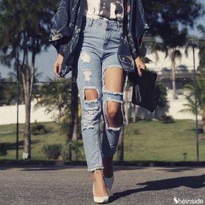 Distressed Boyfriend Jean