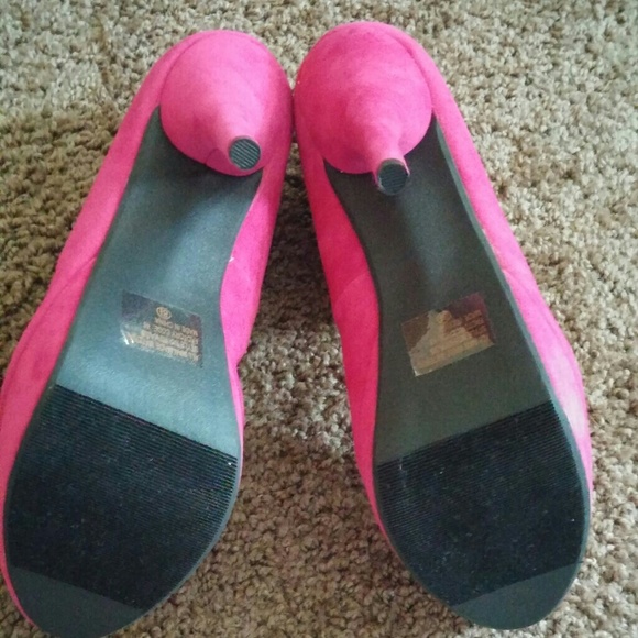 ✋Sold😍Pink spiked heels😍 - Picture 4 of 4