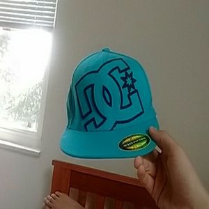 Dc hat