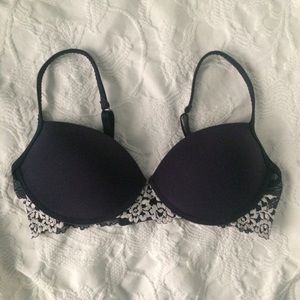 Wacoal Lace Push-Up Bra 30b
