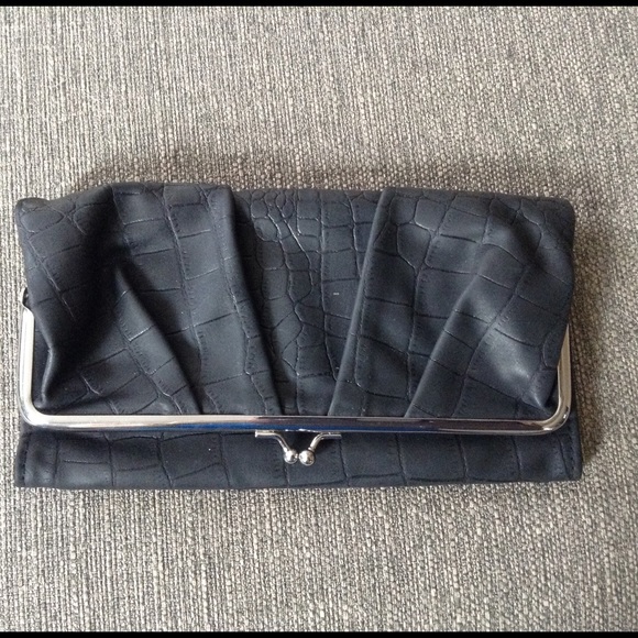 Black wallet/clutch
