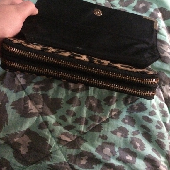 Wallet (: - Picture 2 of 4