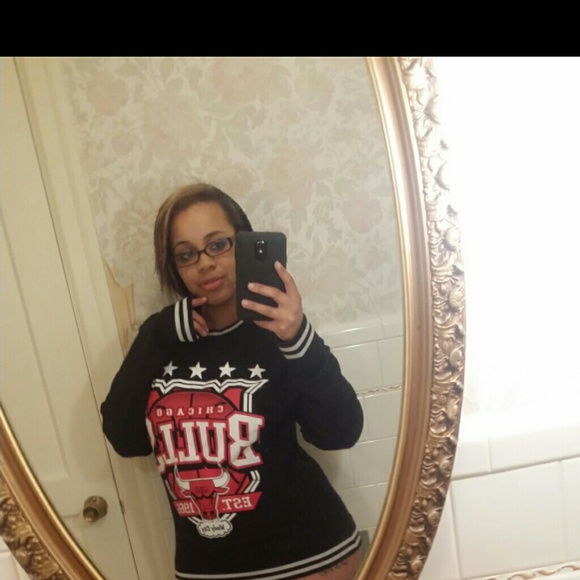 Bulls sweatshirt