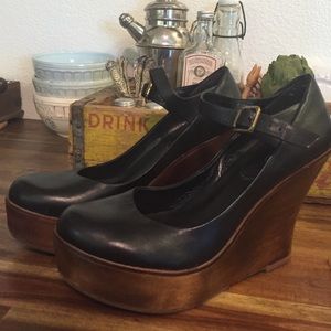 Aldo Black Wedges