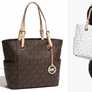 Michael Kors Jet Set Signature Tote