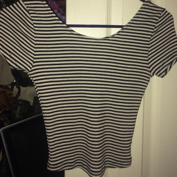 BRANDY MELVILLE striped crop top