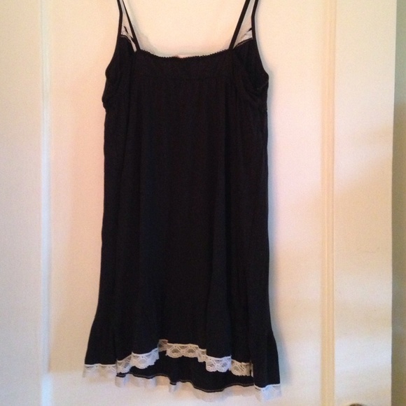 Little black nightie❌❌ sold elsewhere - Picture 3 of 3