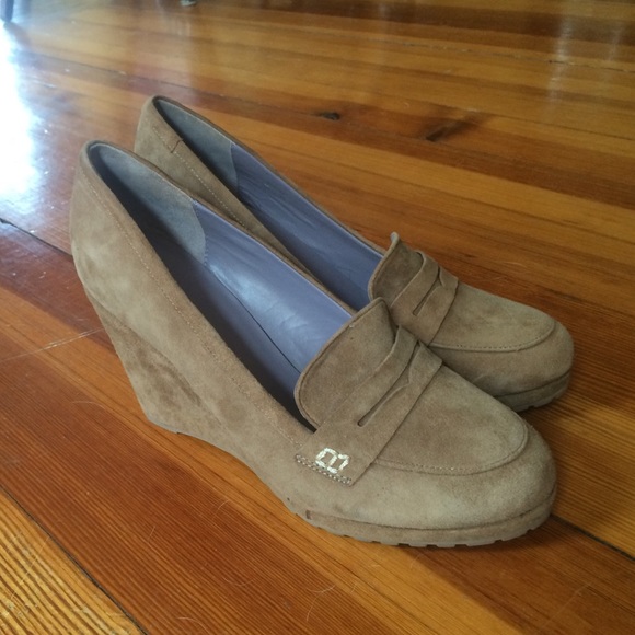 beige wedge boden loafers