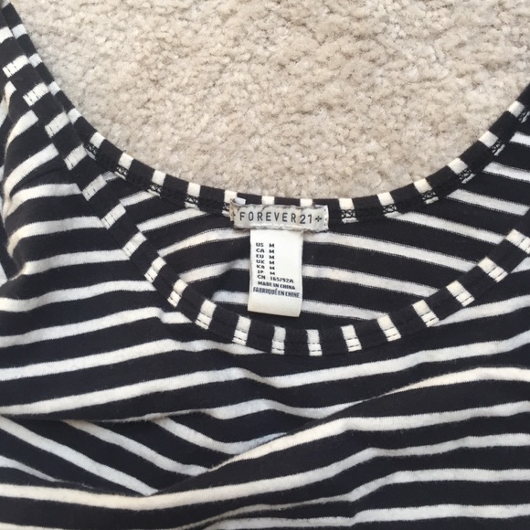 F21 Striped Crop Top - Picture 4 of 4
