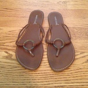Wet Seal pleather flip flops