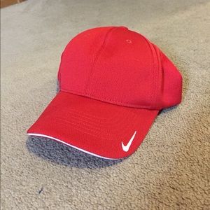 Nike golf hat