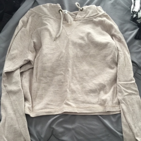 Crop top sweater