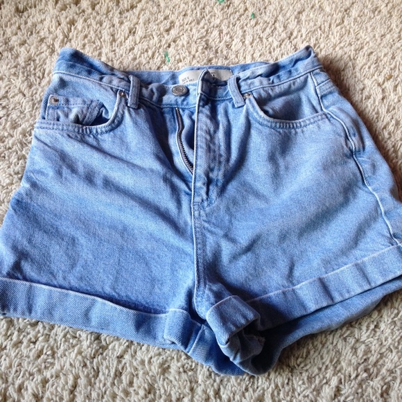 High Waisted Topshop shorts