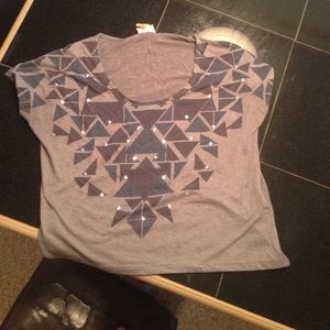 Low scoop neck grey top