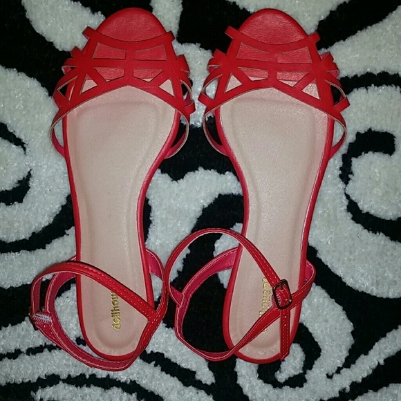 LIKE NEW DOLLHOUSE SANDALS!