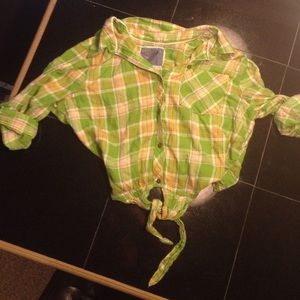 Flannel/ plaid crop top