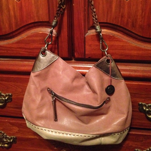 GENTLY USED SAC PURSE AND WALLET TO MATCH