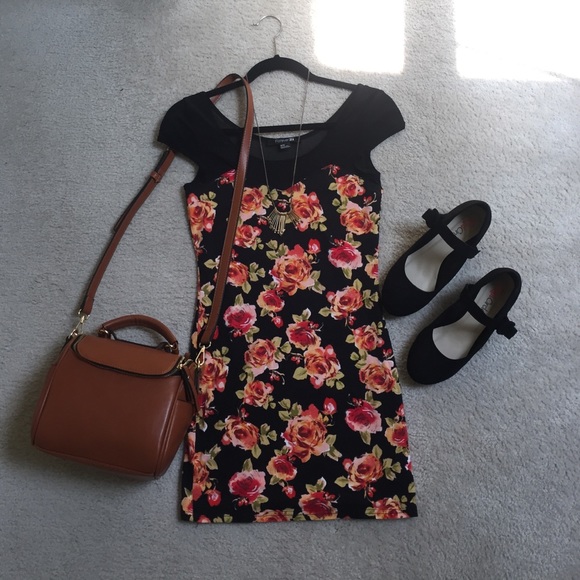 🌺F21 Floral Bodycon Dress🌺 - Picture 4 of 4