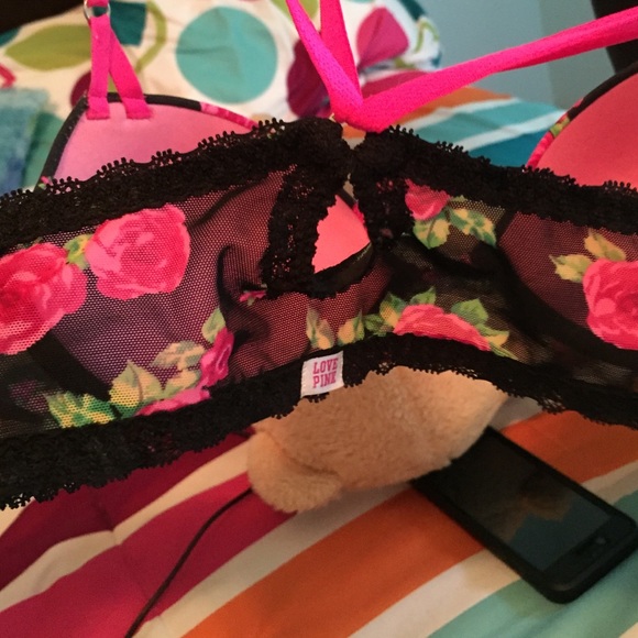 💋Victoria Secret Pink bra💋 - Picture 3 of 4