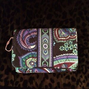 Vera Bradley taxi wallet 💥REDUCED💥
