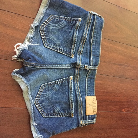 Hollister shorts size 1 - Picture 3 of 3