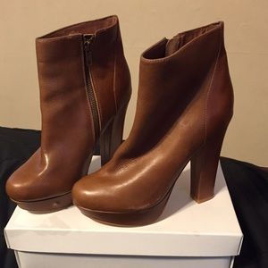 Steve Madden tan leather booties