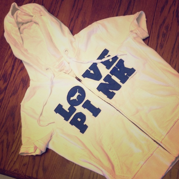 LIKE NEW VS PINK SHORT SLEEVE HOODIE