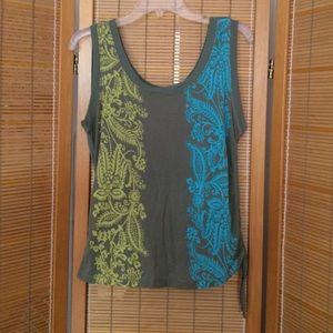 Olive Green Paisley Print tanktop from i.e.relaxed