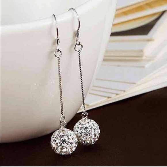 🚫🚫SOLD🚫🚫Brand new silver ball earrings!!! - Picture 3 of 4