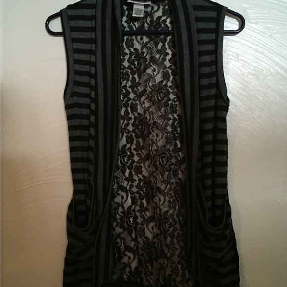 Self esteem vest lace back with roses