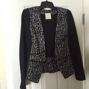 Leopard Print Knit Sleeve Blazer