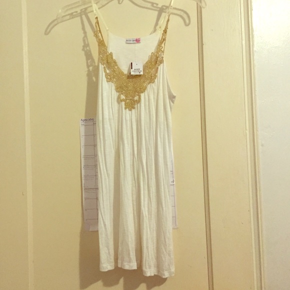 Brand new top!!