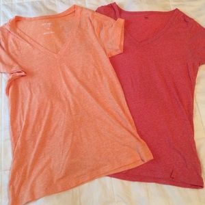 1 week moving sale - bundle 2 lightweight tshirts