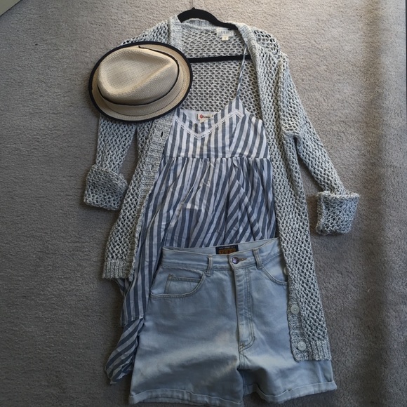 Light Blue & White Striped Top - Picture 4 of 4